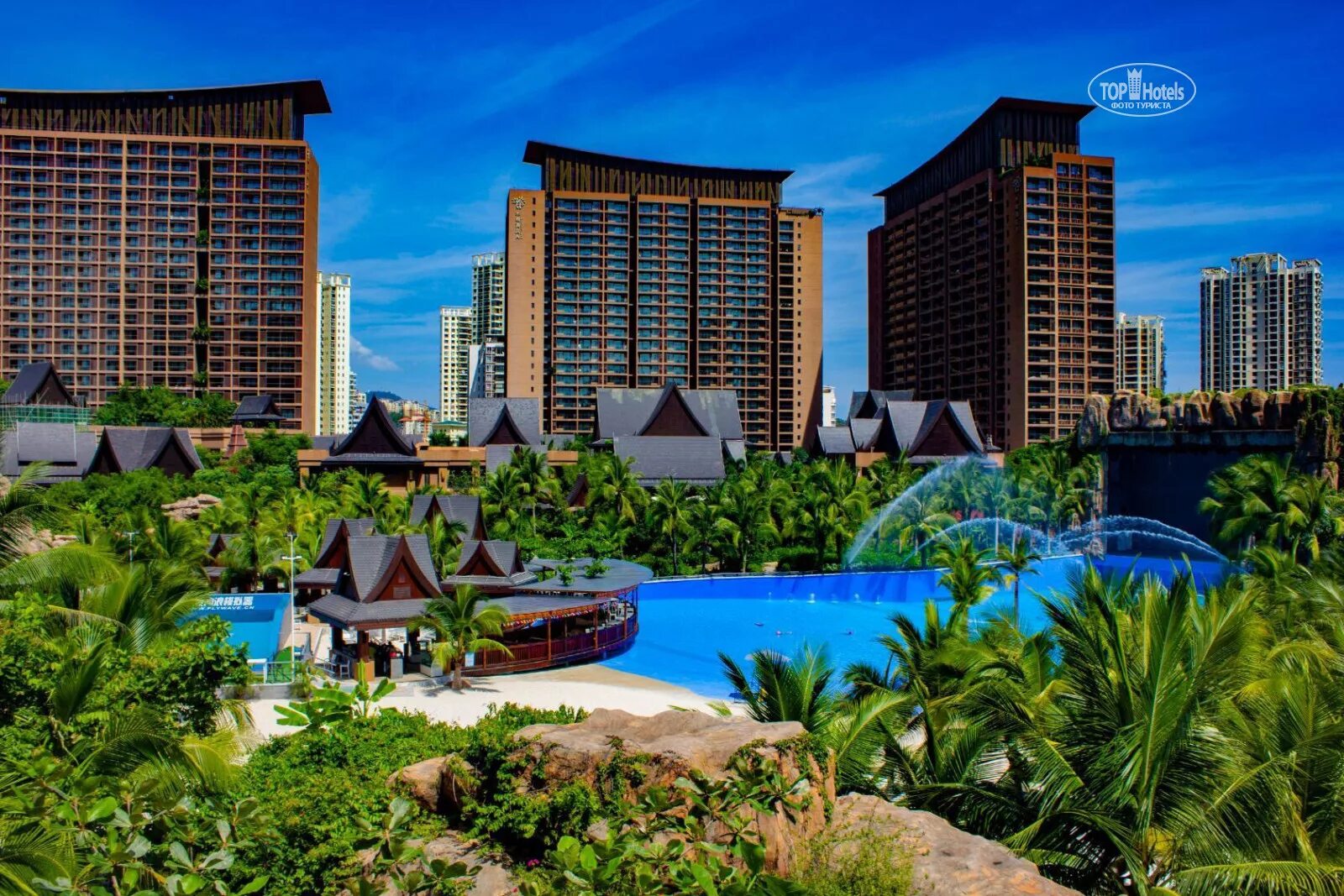 Хайнань mangrove tree resort. Mangrove tree world 5. Mangrove tree resort world sanya bay - kapok. Санья китай аквапарк. Mangrove tree world 5.