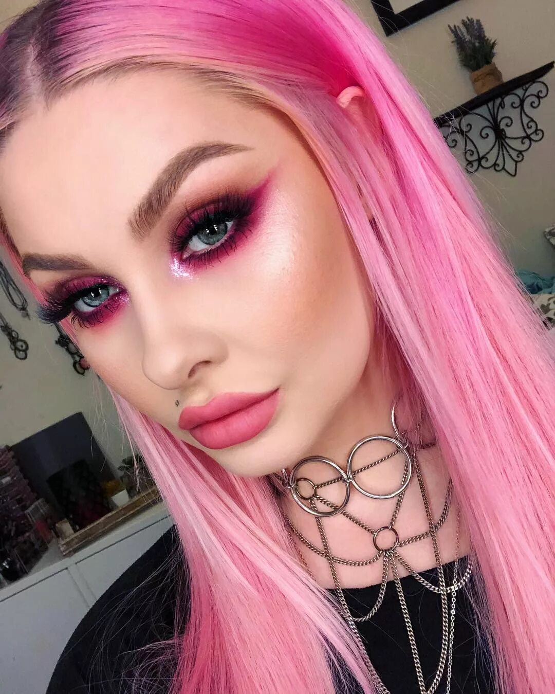 Красивый макияж розового цвета 15 Maquillajes estilo barbie para sentirte 'fantastic' y no 'plastic' No eyeline