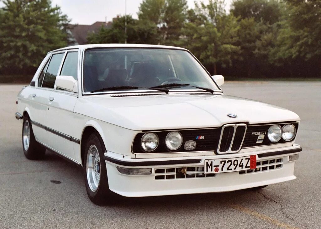 BMW 318i e21 Автомобиль будущего, Автомобиль