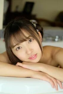 渡 邉 幸 愛(は じ め ま し て.こ う め で す.)PB 写 真 集 