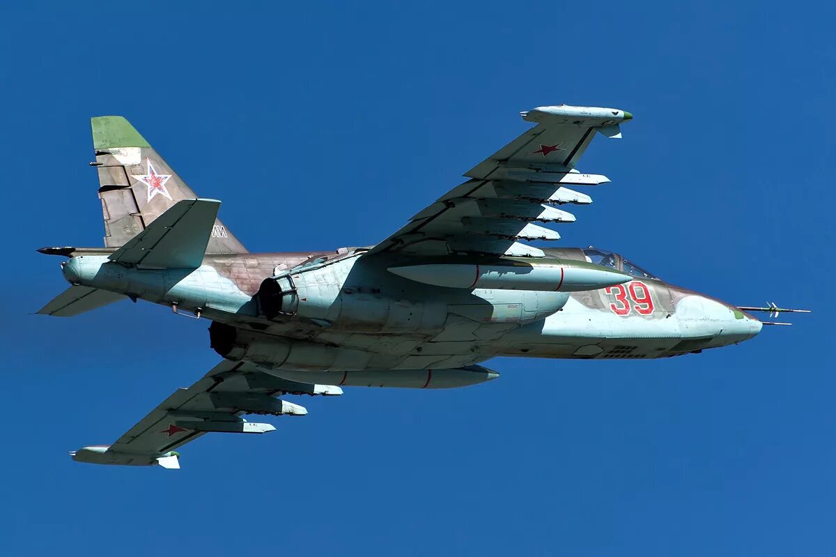 Су 25. Самолёт-Штурмовик Су-25. Су-25бм. Грач самолет Су 25. Штурмовики Су-25 ВВС России.