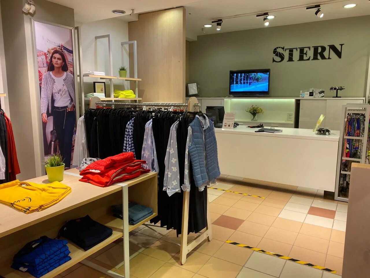Штерн каталог одежды новосибирск. Магазин штерн новосибирск. Stern одежда из германии. Штерн каталог одежды новосибирск. Тц штерн новосибирск brend mod.