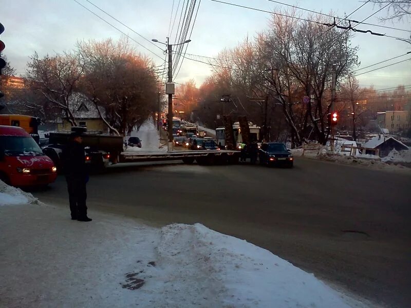 Участковый профсоюзная. Участковый. Участковый профсоюзная. Полицейские в лесу. Профсоюзная улица, 93а, москва, россия.