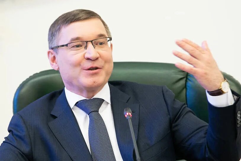 Полномочный представитель в уральском. Полномочный представитель президента тюмень. полномочный представитель президента рф в хмао постников.