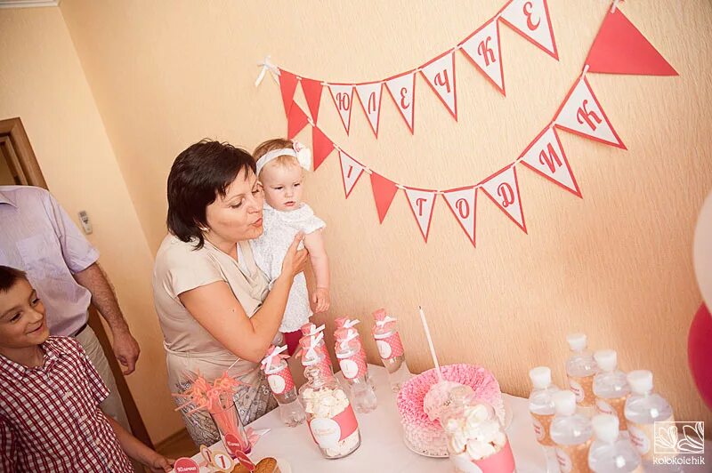 Празднование годика. Отпраздновать годик ребенку. Празднование первого дня рождения ребенка. Идеи празднования 1 годика девочке дома. Организация дня рождения год