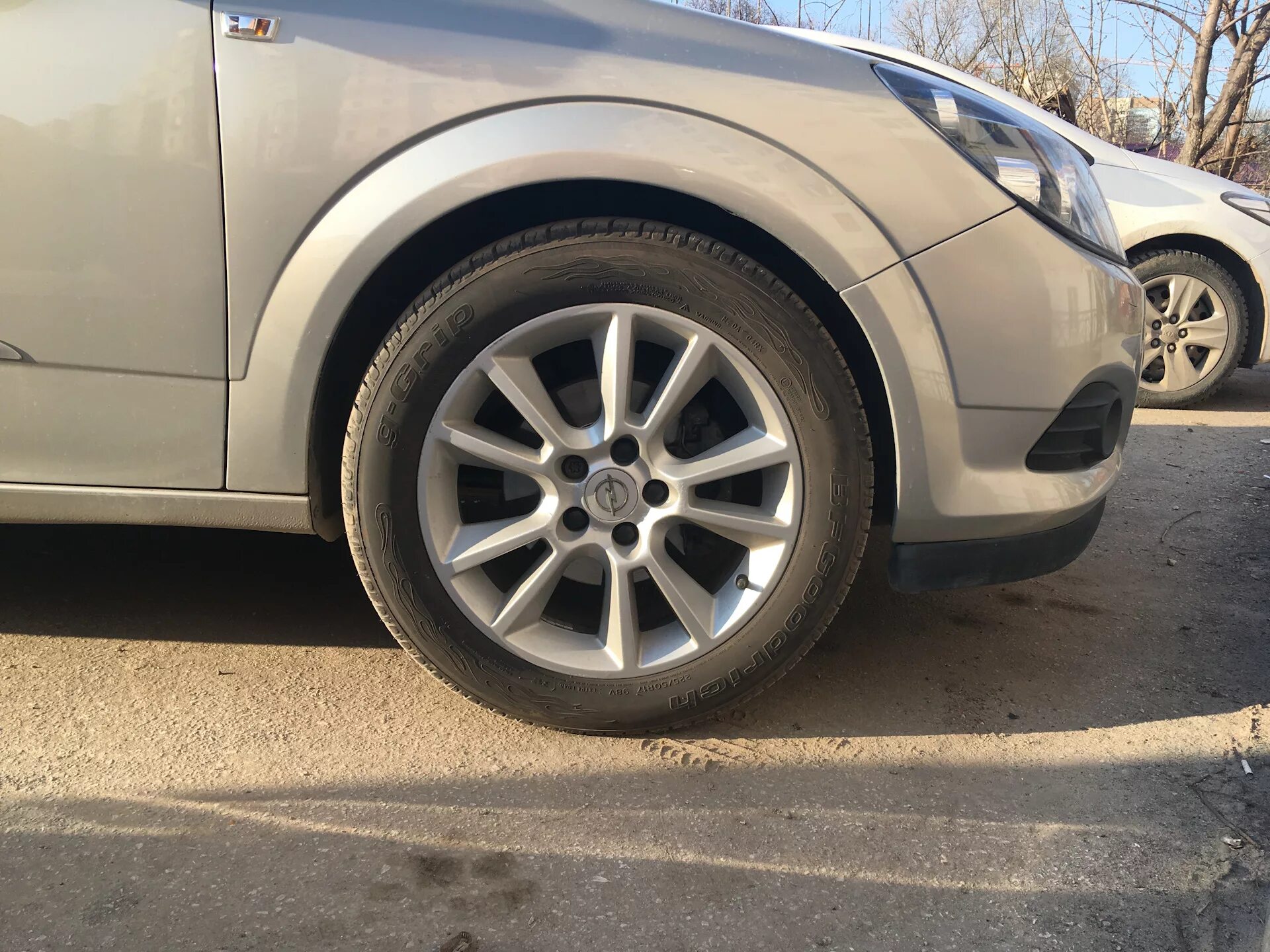 Купить резину р17 215. 215 55 R17 Opel Astra h.