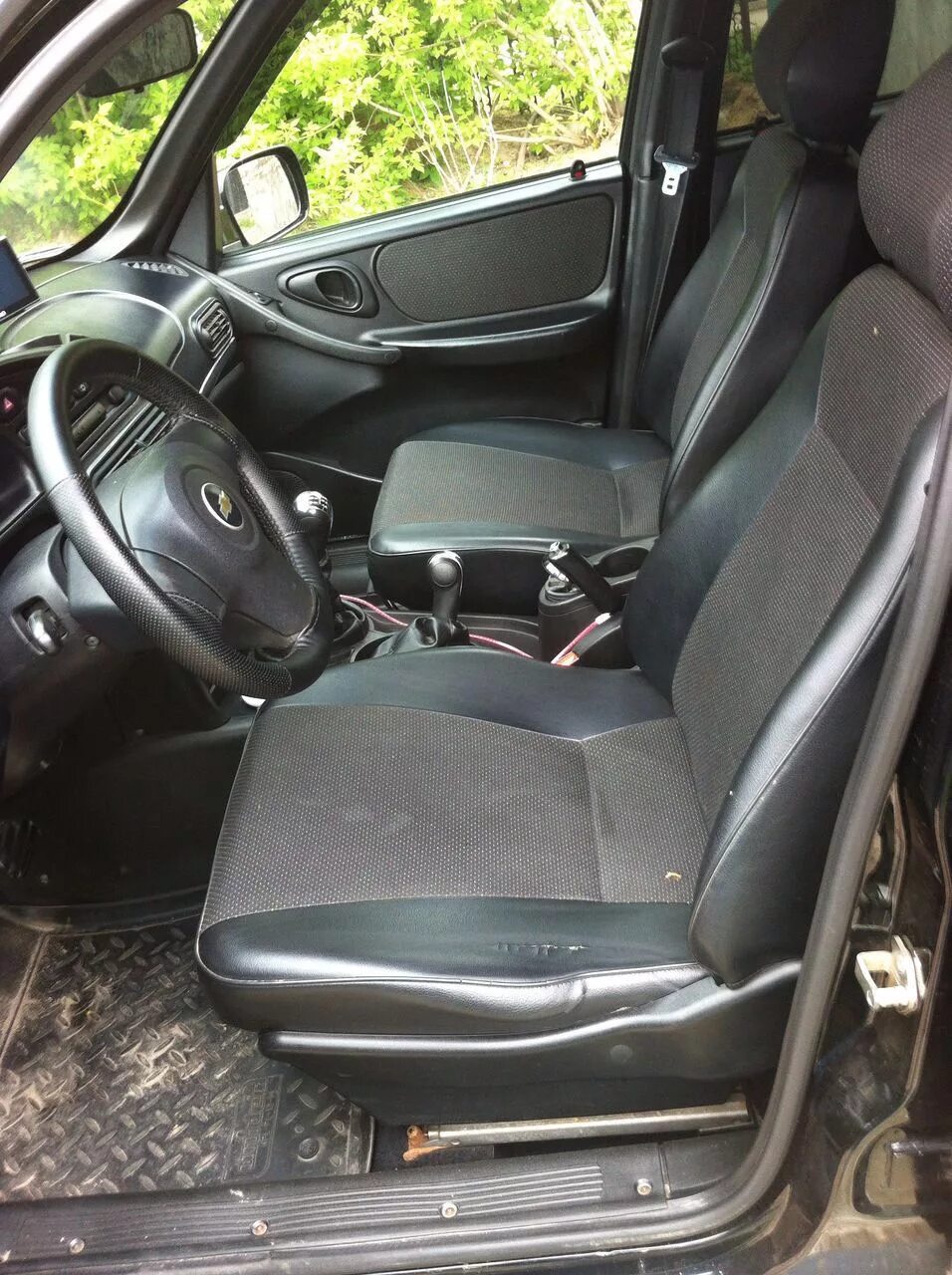 Картинки NIVA CHEVROLET СИДЕНИЕ