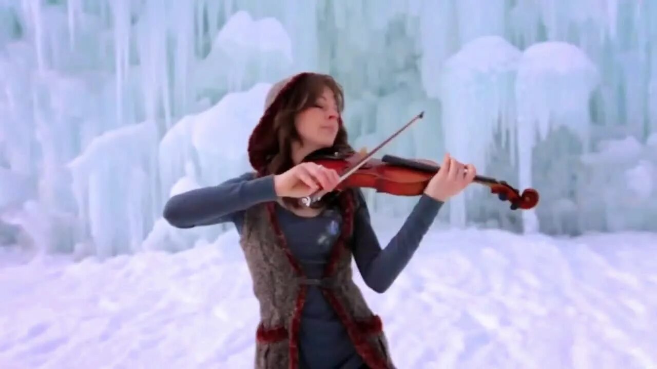 Скрипка во льдах. Линдсей Стирлинг Crystallize.. Lindsey Stirling Crystallize. Линдси Стирлинг во льдах. Линдси скрипка.