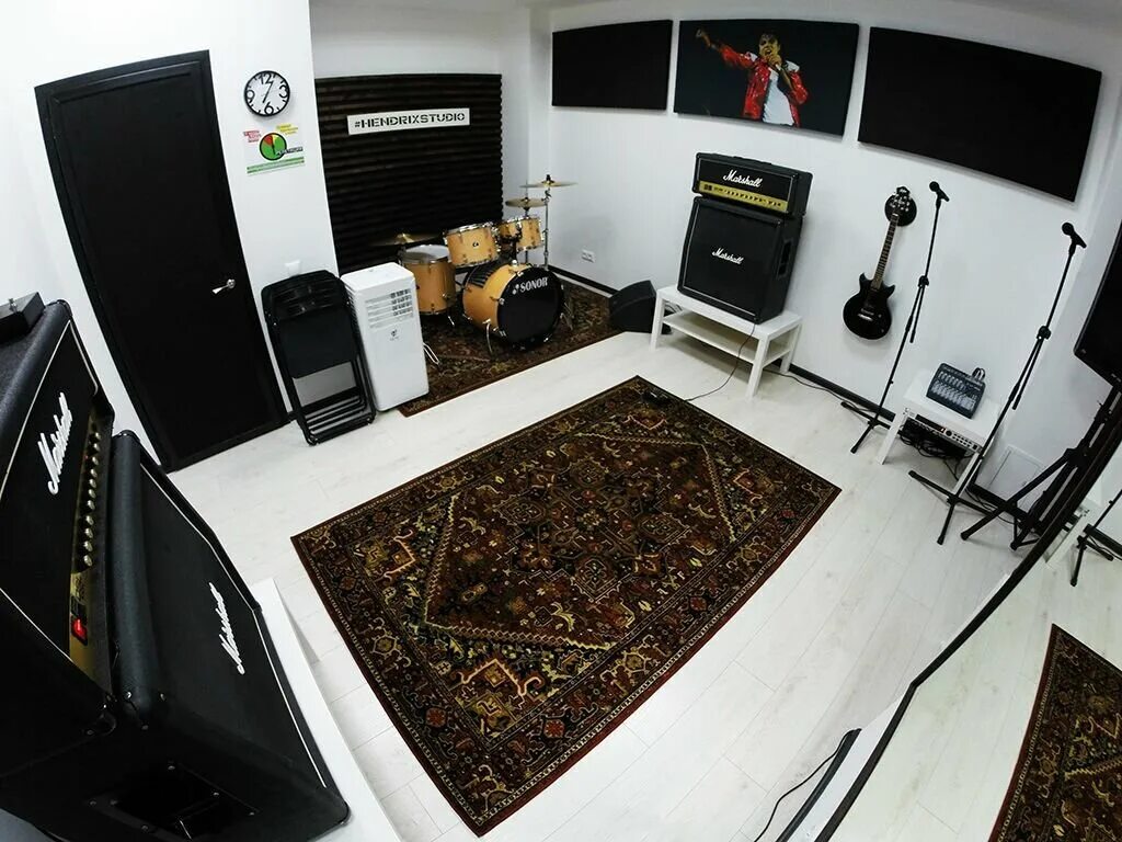 Hendrix studio. Хендрикс студио москва. Музыкальный класс аренда. Хендрикс студио москва. Pbrow studio сухаревская.