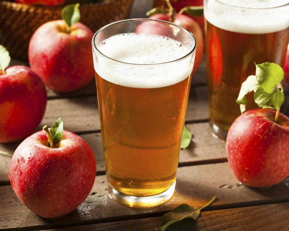 Французский сидр aoutmn. Мистер сидр алкогольный напиток. Яблочное пиво. Сидр areata. Сидр (вино из яблок).
