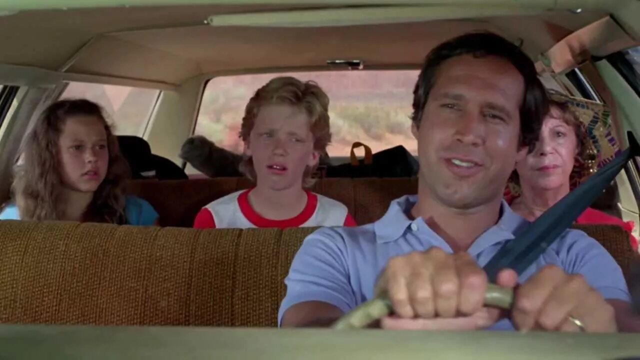 Wife trip. Чеви Чейз каникулы 1983. Комедия поездка. Комедия про поездку на машине. Комедия про семью на машине.