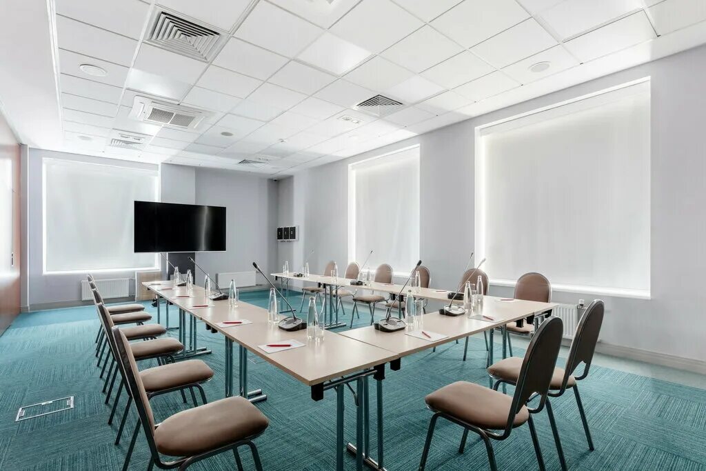 конференц зал московская горка. Turin politexnika universiteti. а. конференц-зал&лофт by volga, москва. Meet hall.