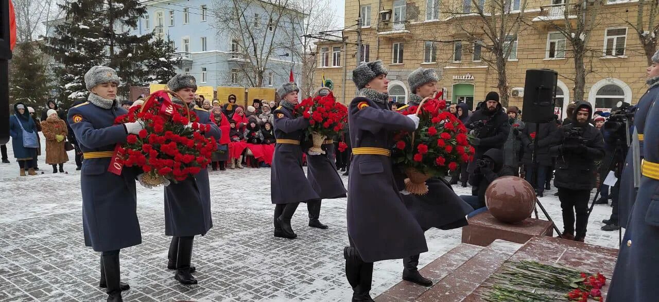 аллея блокадников новосибирск. блокады новосибирск. памятник блокадникам ленинграда в новосибирске. блокады новосибирск. блокады новосибирск.