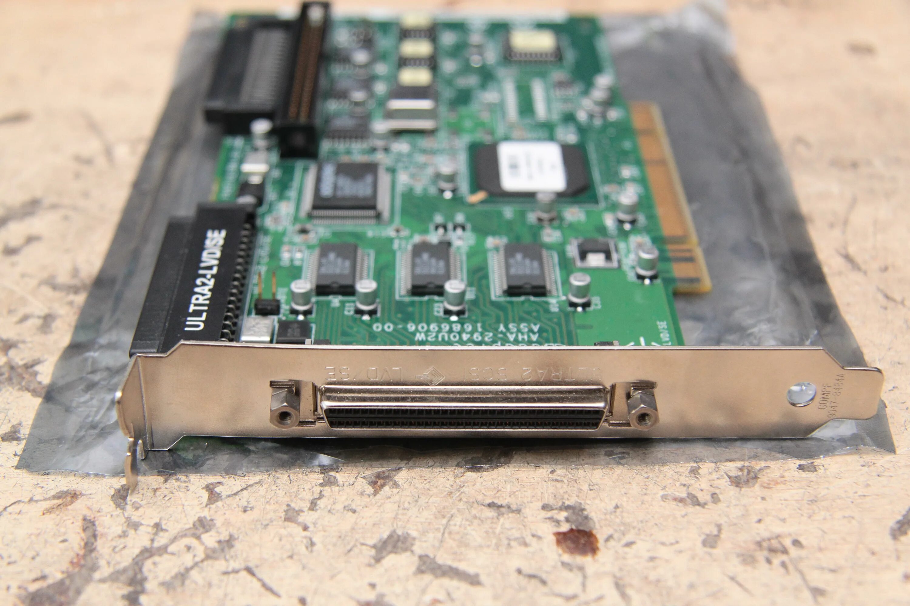 Scsi controller. Scsi контроллер.