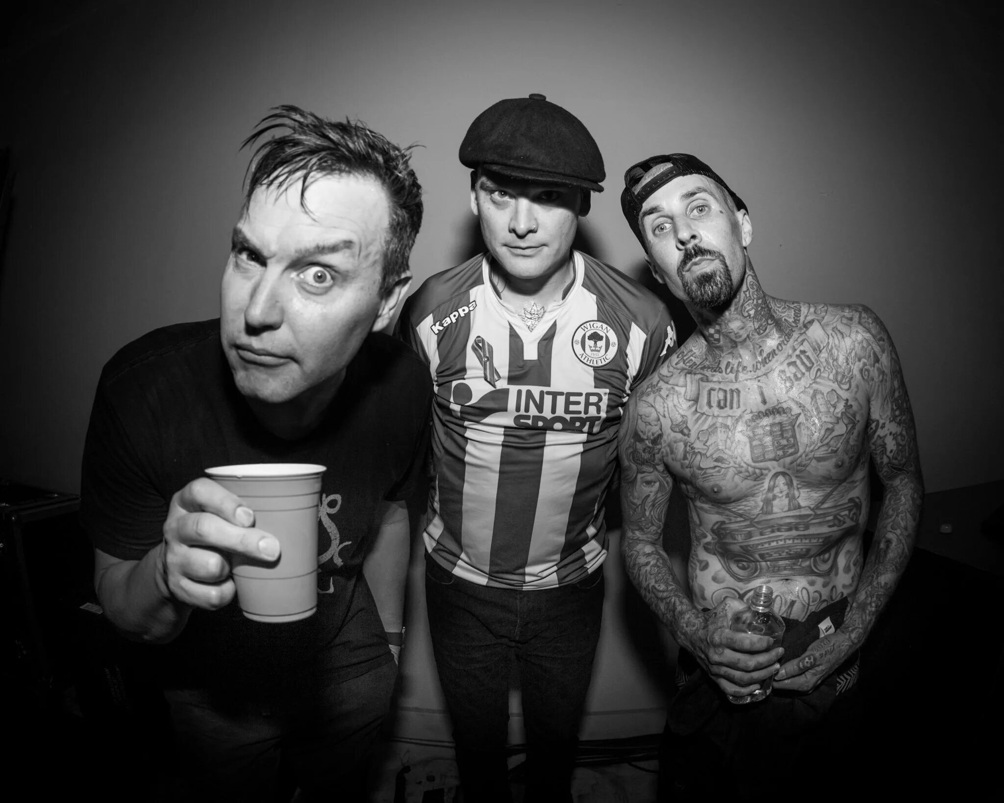 Группа blink-182. Группа blink-182. Блинк 182. Blink 182 том делонг. Блинк 182.