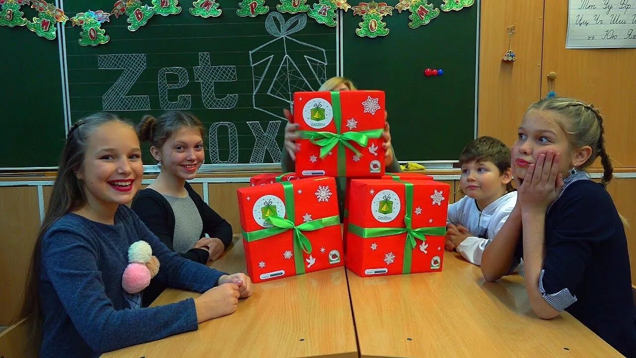 Зет бокс. Подарки zetbox , даниэль бой. zetbox новогодний. zet бокс. новогодний zet box.