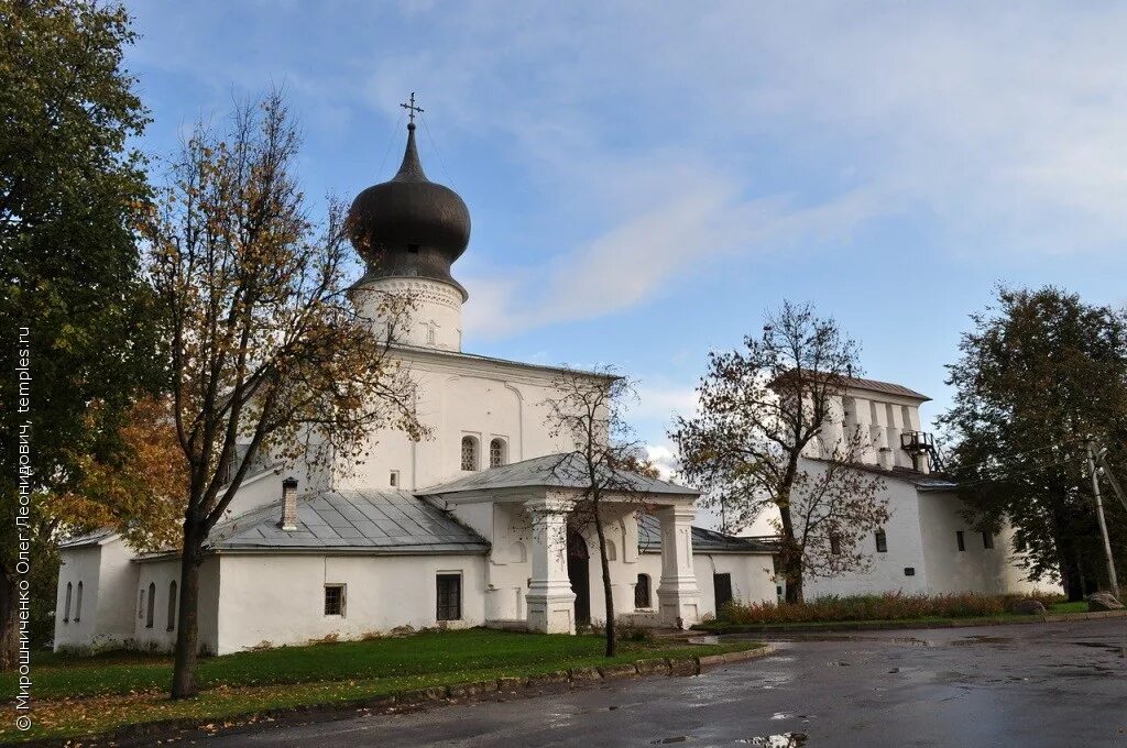 церковь успения с пароменья. церковь успения богородицы во пскове. успенская церковь псков. успенская церковь псков. ц успения с пароменья псков.