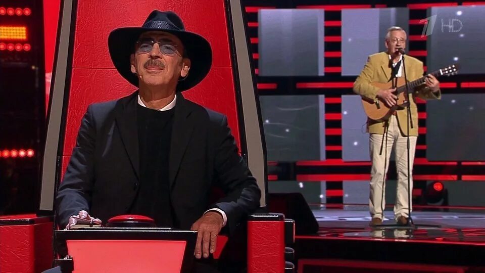 Михаил серебряков шоу голос. Голос 60+ 2020. Голос деда программа. Владимир лаптев голос 60+. Голос 60+ 2 михаил боярский кресла.