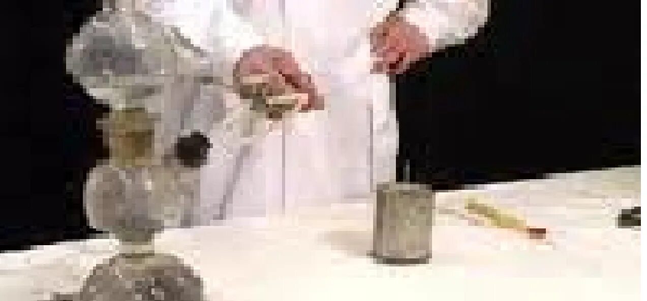 химические реакции со взрывом. видеозапись взрыва гремучего газа химия. опыт разложение пероксида водорода. видеозапись взрыва гремучего газа химия. гремучий газ горение.