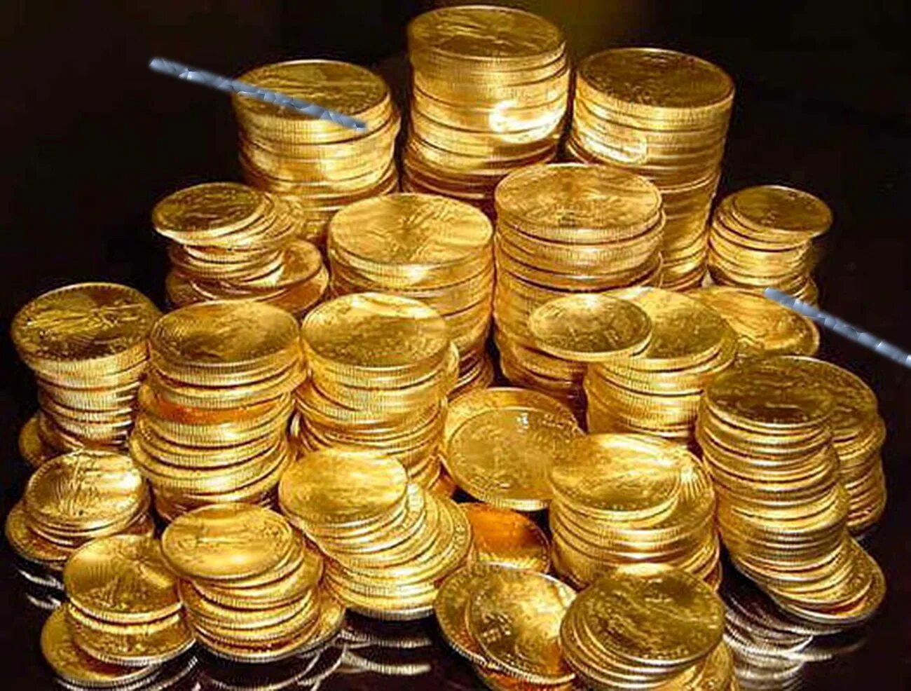 Монета Золотая. Золотые Монгет ы. Много золотых монет. Стопка золотых монет. Золото станет деньгами