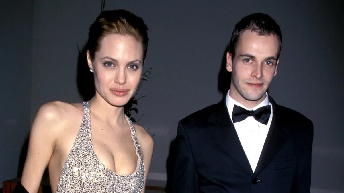 Анджелина джоли бывшие мужья. Джонни ли Миллер и Анджелина Джоли. Джонни ли Миллер и Джоли. Джонни ли Миллер и Анджелина Джоли фото. Джонни ли и Анджелина Джоли.