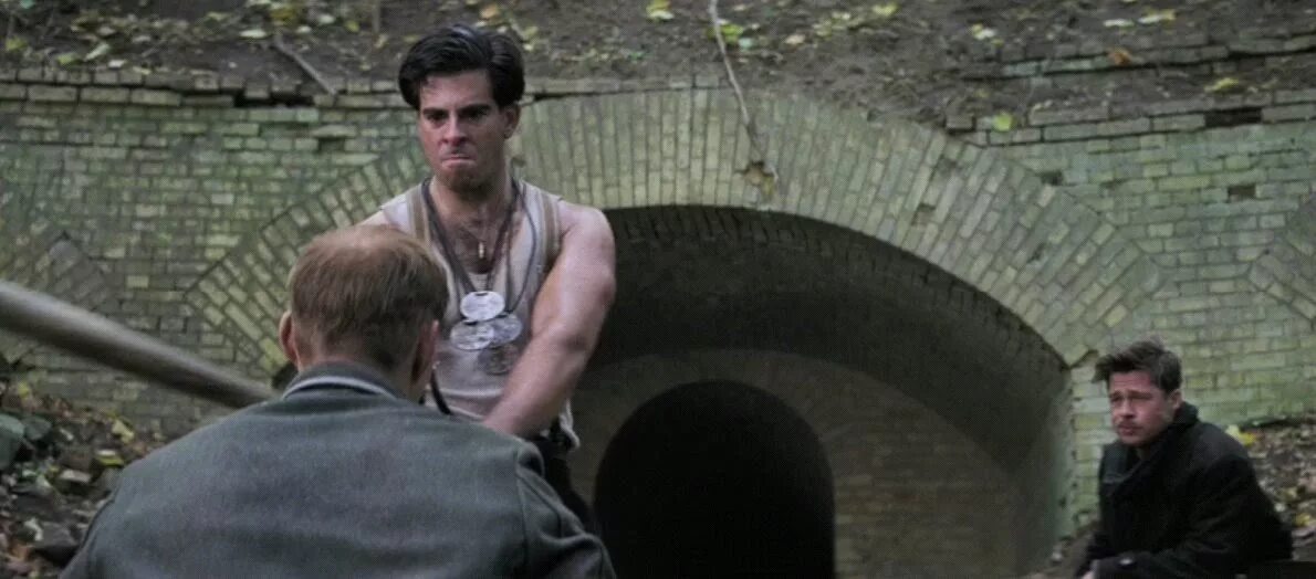 фридрих цоллер бесславные ублюдки. либерал а теперь к стенке. я тебя выслушал а теперь встань к стене. сильвестр грот бесславные ублюдки. либерал я тебя выслушал.