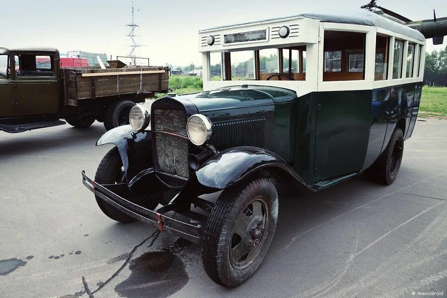 Газ-а 1932-1936. Газ 3308 егерь. Газ-03-30 санитарный. Газ 53 12. Газ 21 и газ 31105 рядом.