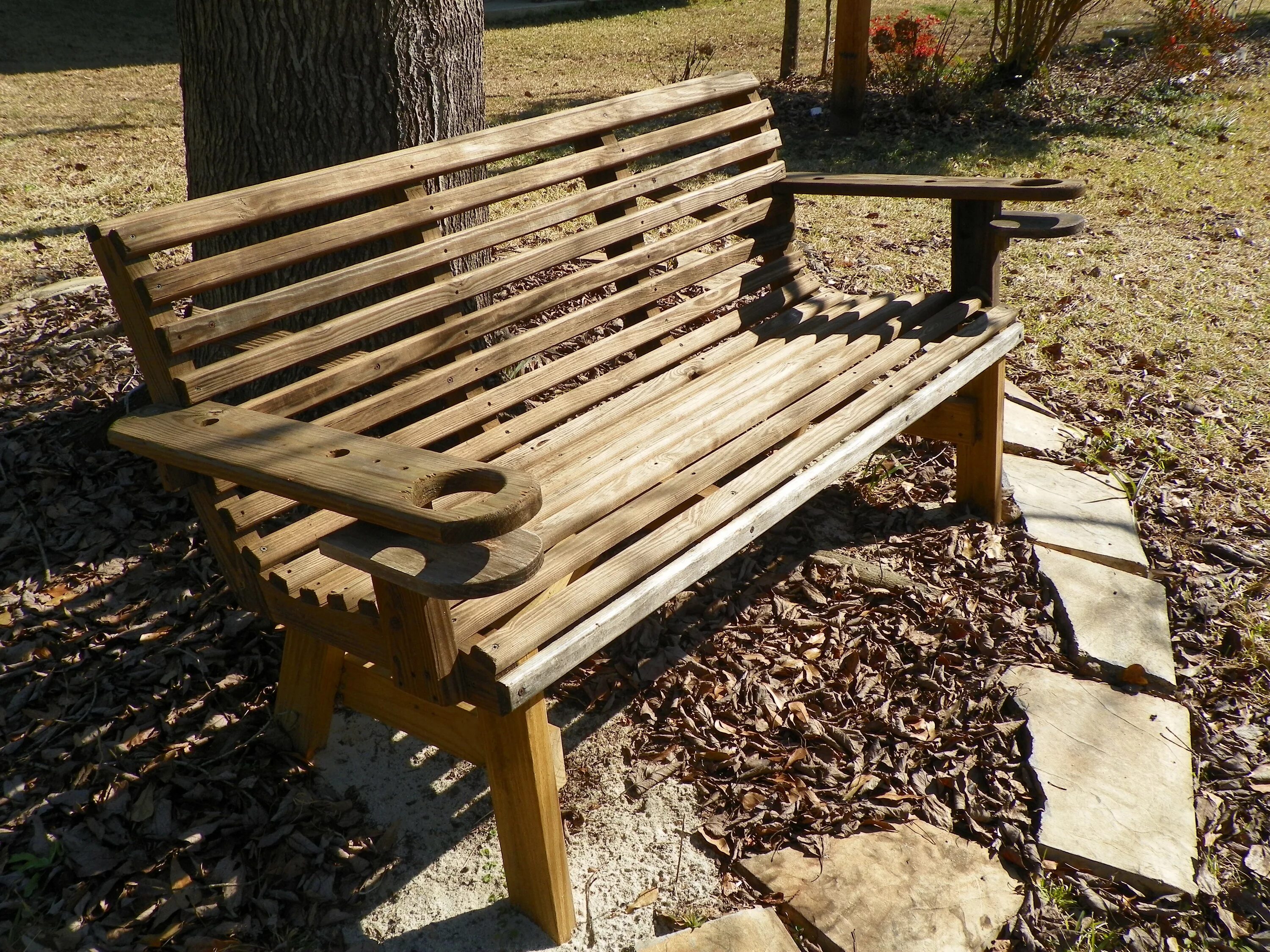 Image result for chainsaw eagle bench Bench, Chainsaw carving, Garden furniture
