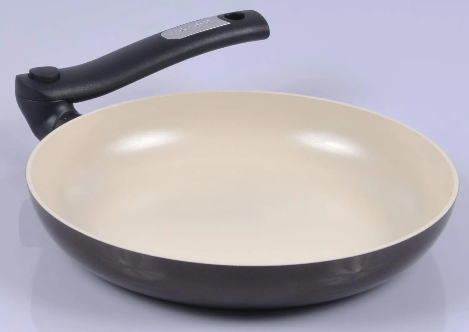 Le creuset сковорода. Какую сковородку выбрать какой фирмы самая лучшая. Сковорода с буквой т. Flonal сковорода с антипригарным. Какую сковородку выбрать какой фирмы.