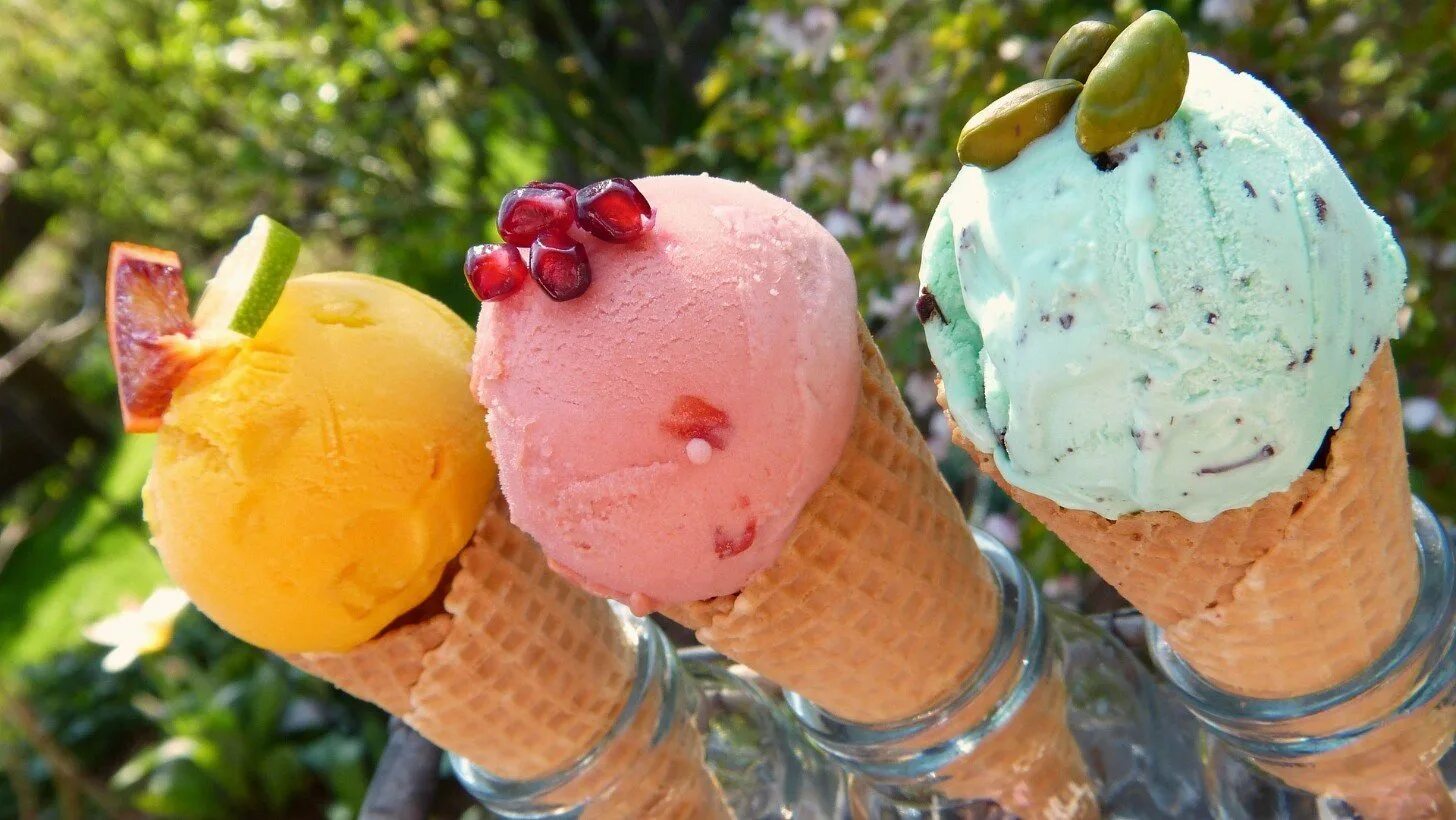 Мороженое. Красивое мороженое. Мороженое красиво. Красивое мороженое в рожке.