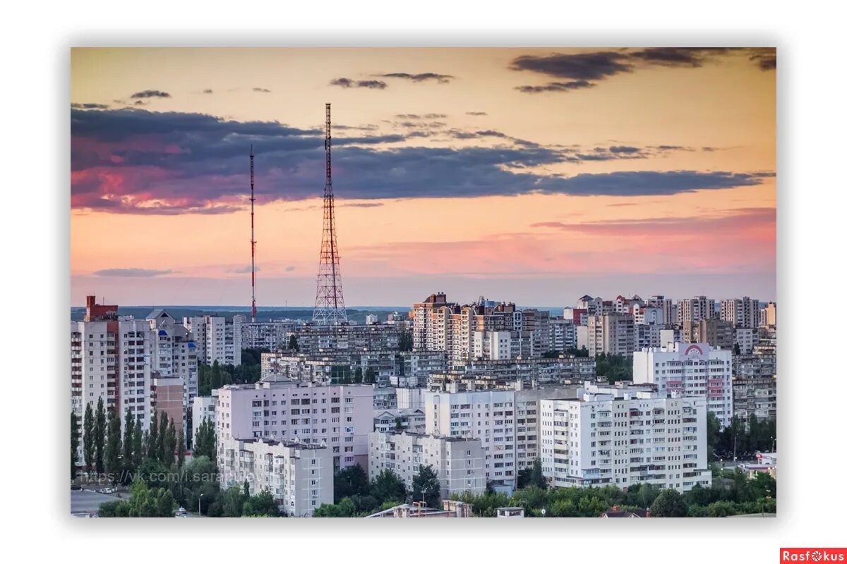 Жк южный берег красноярск. Районы кварталы волгоград. Набережная южный берег красноярск. Жк московский дзержинский район волгоград. Тулака 2 волгоград фото.