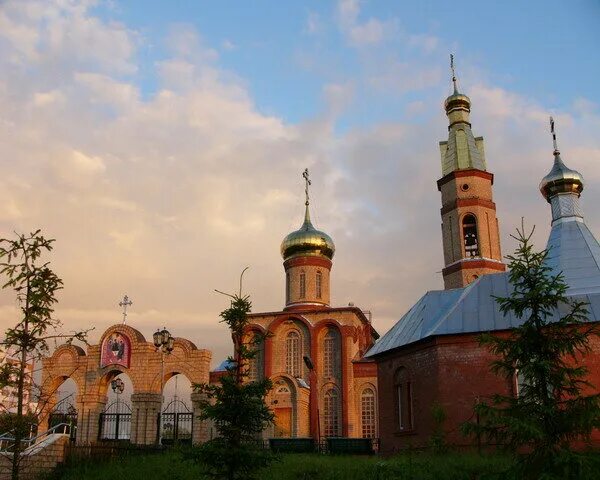 храм на мурадьяна нижнекамск. храм на мурадьяна нижнекамск. храм на мира нижнекамск. храм воскресения нижнекамск. нижнекамск церковь на мира.