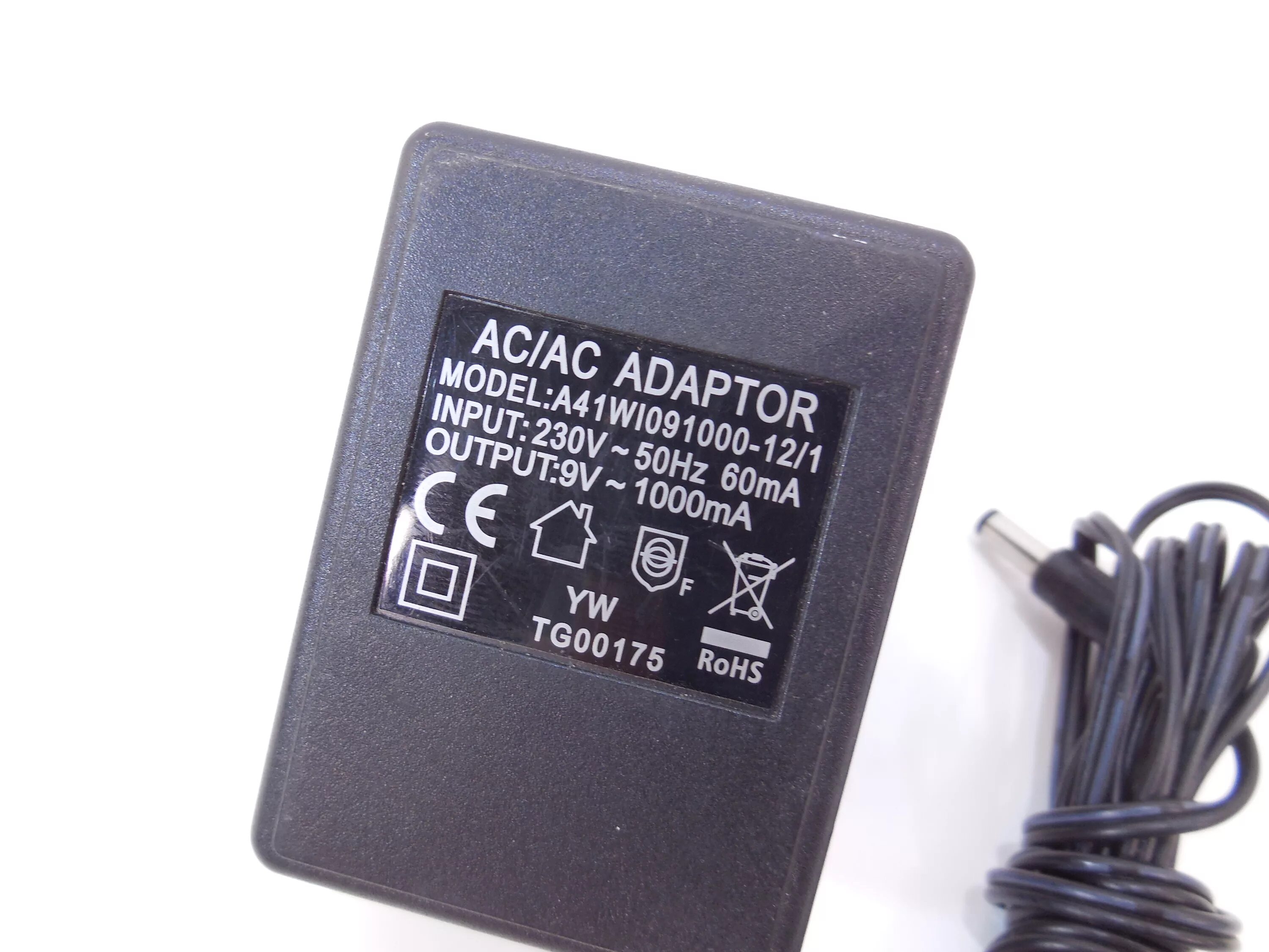 Блок питания output AC 9v 500ma. AC/AC Adaptor output 12v Trio. Блок питания 9v 1a (5.5x2.1). AC /AC Adapter model ac500er 18vx2~500ma. 12v 1000ma