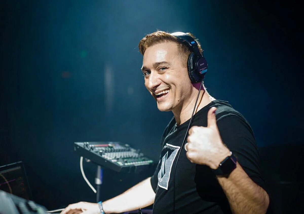 Paul van dyk в молодости. Paul van dyk 2022. Пауль вандайк 2000. Paul van dyk 2023. Paul van dyk 2022.