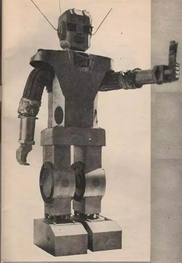 First robot. Первый Советский робот 1936. 1937 Робот Вадима Мацкевича.