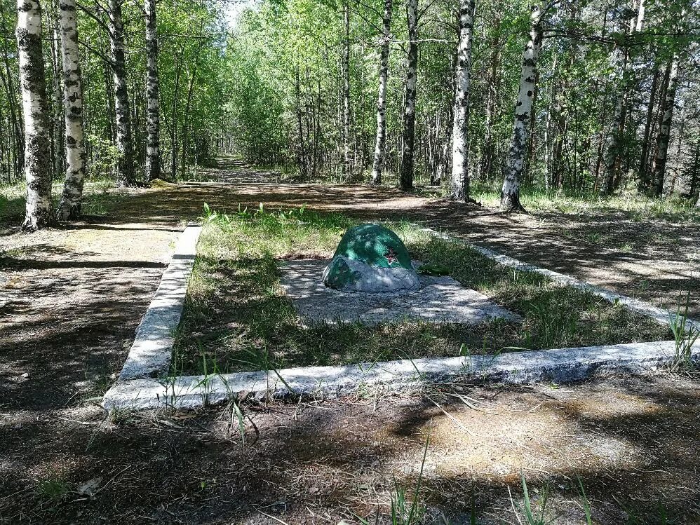 Окрестности базы. База в Барышево на Вуоксе. Паккола база отдыха Барышево. База отдыха СПБГУГА Барышево. Мемориал в Барышево.