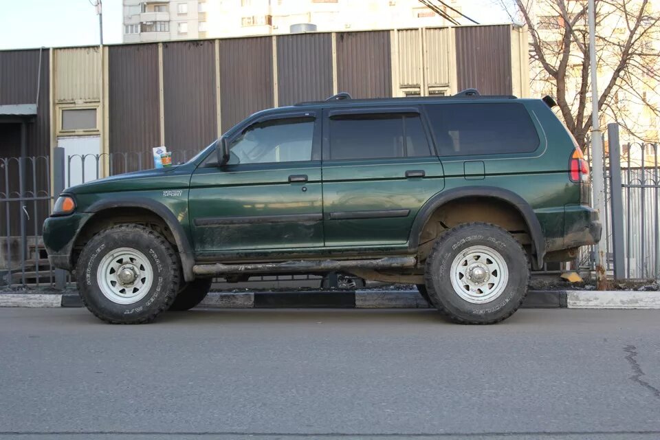 Расширители паджеро спорт 1. Расширители mitsubishi pajero sport 1. Расширители mitsubishi challenger. Митсубиси паджеро спорт 2003. Расширители арок митсубиси паджеро спорт 1.