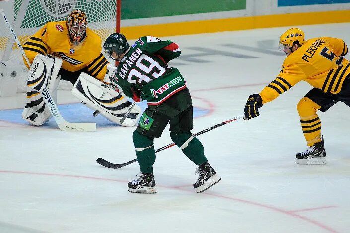 атлант 2011. р. атлант мытищи хоккей. игра мытищи атлант рязань. атлант 2011.