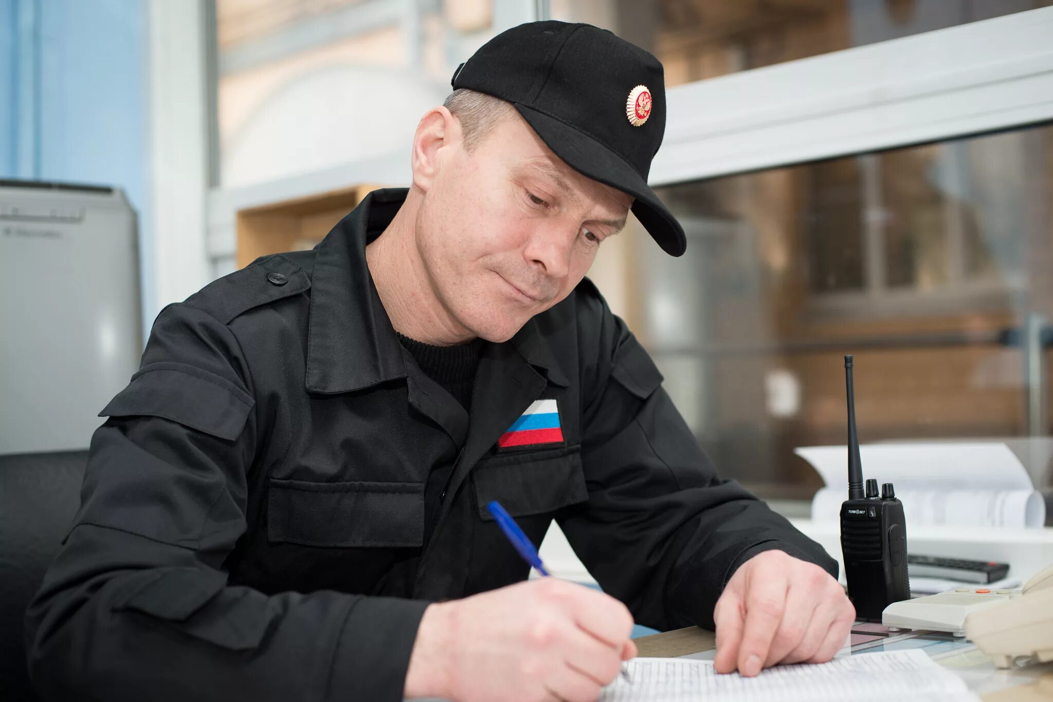 Работа мужчина сторож