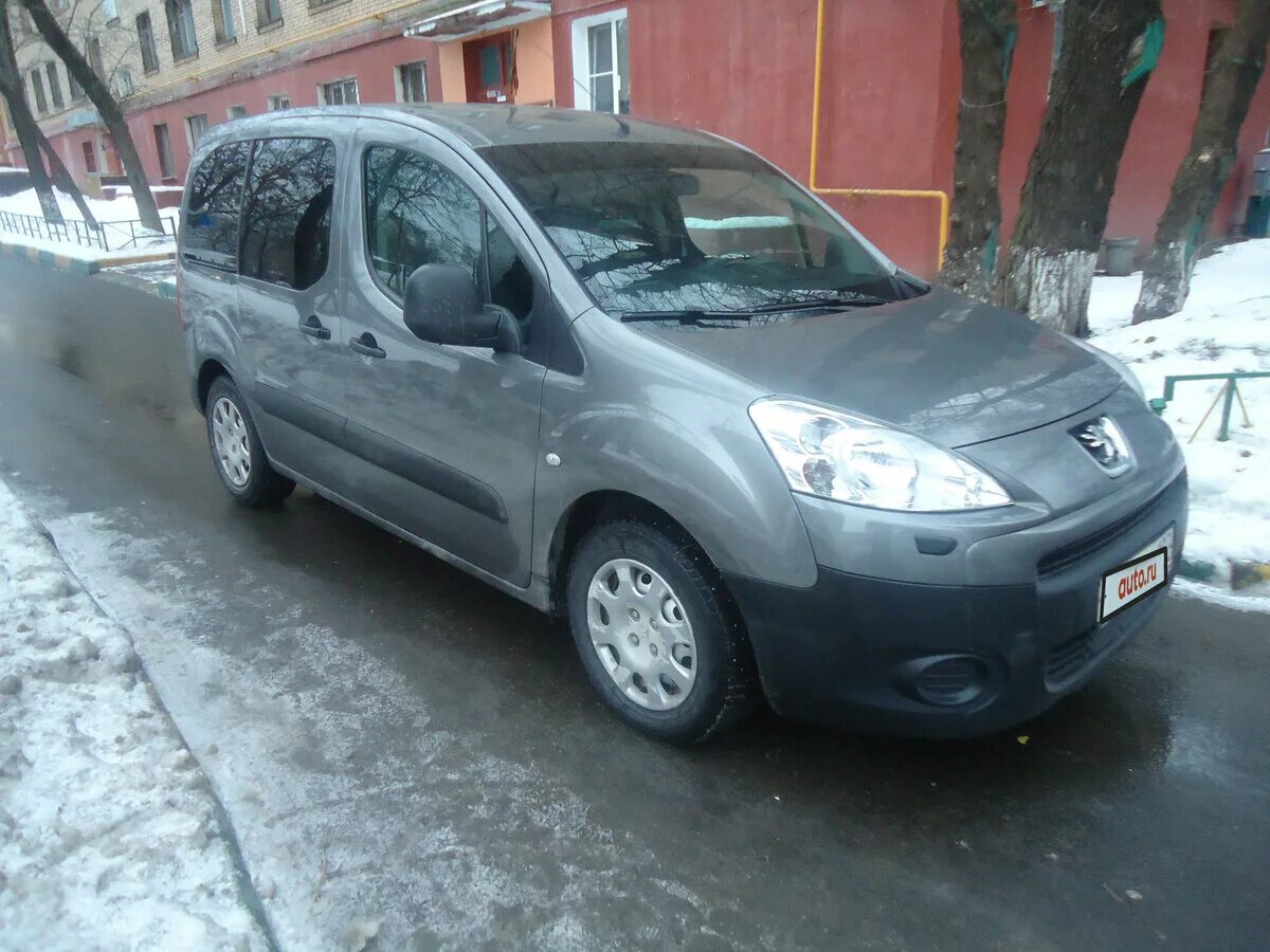 Пежо партнер 2011 купить. Peugeot partner 2011. Пежо партнер 2011 года. Пежо партнер 2011 год дизель. Peugeot partner серый.