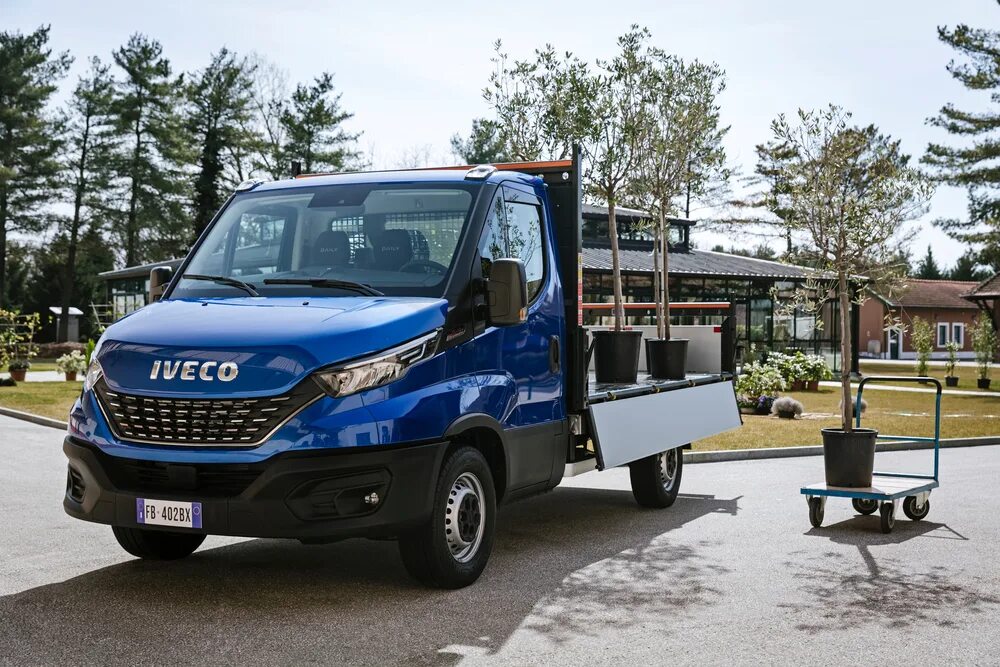 Iveco Daily 2021. Iveco Daily 2021 шасси. Новый Ивеко Дейли 2021. Ивеко Дейли 2018.