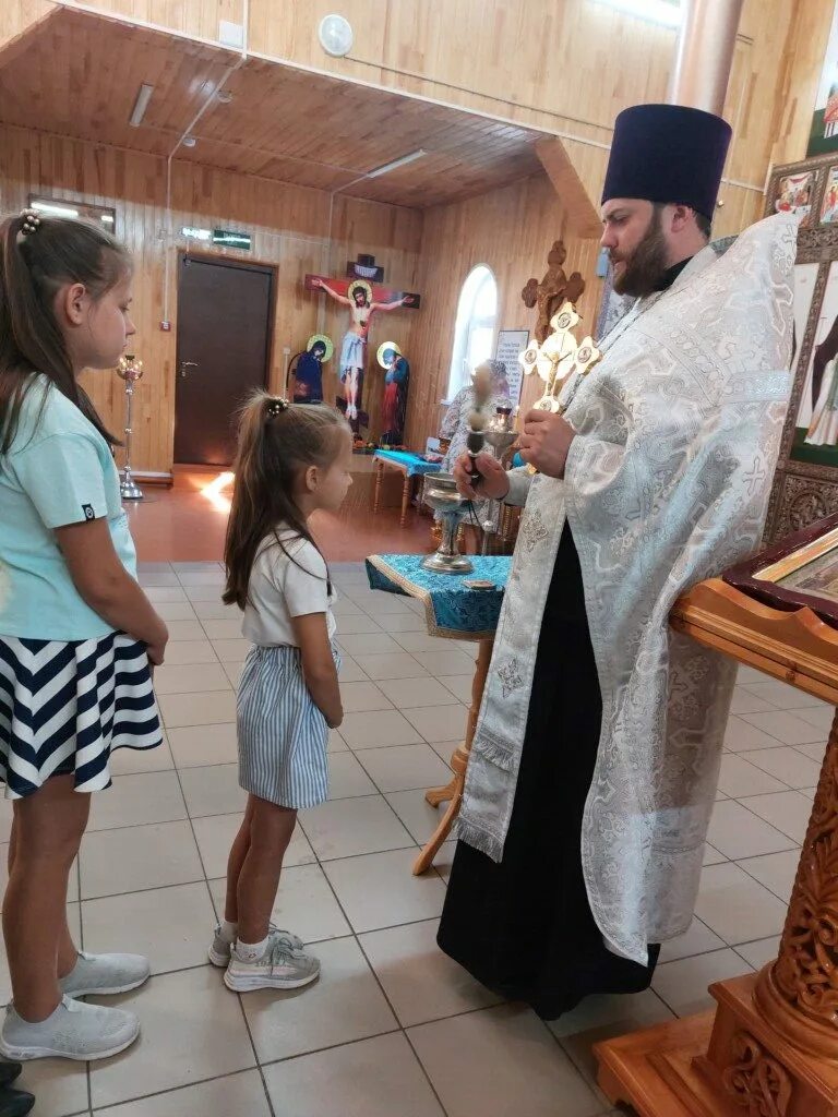 владимир озеро и церковь. благовещенское благочиние. настоятель храма николая чудотворца. алтайский настоятель набор. великое освящение воды на крещение.