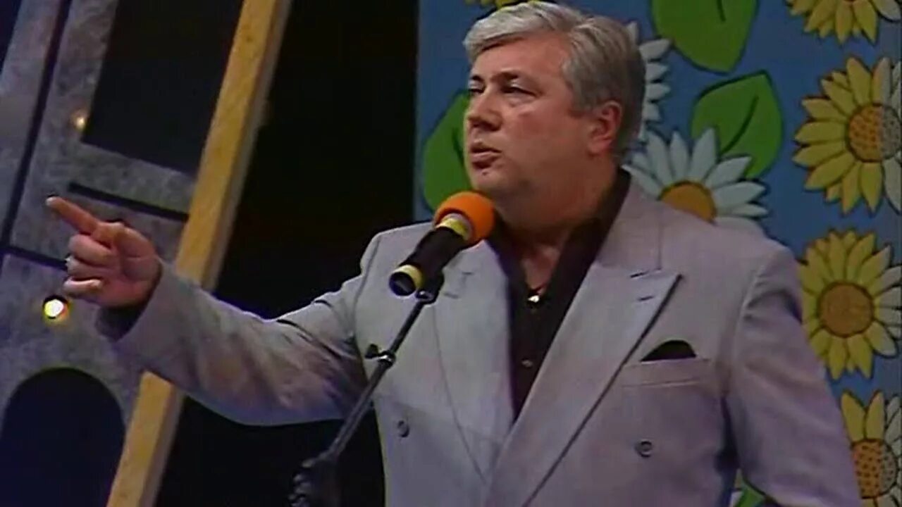 Винокур жэк. Винокур юмор. Винокур владимир 1986. Винокур владимир плачет. Винокур владимир монолог про женщину.