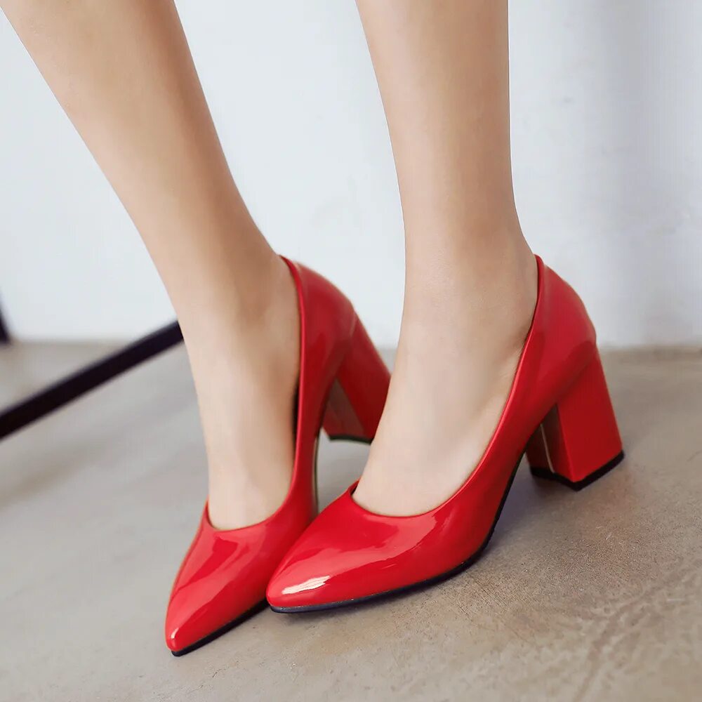 Туфли женские. Туфли женские на каблуке. Туфли женские красные. Туфли женские на каблуке красные.
