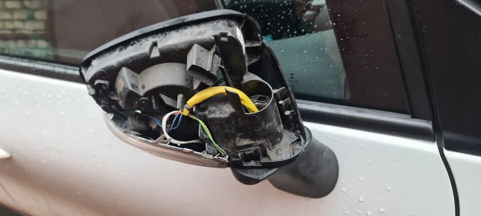 Замена зеркального элемента. - Renault Kangoo (1G), 1,5 л, 2004 года своими рука