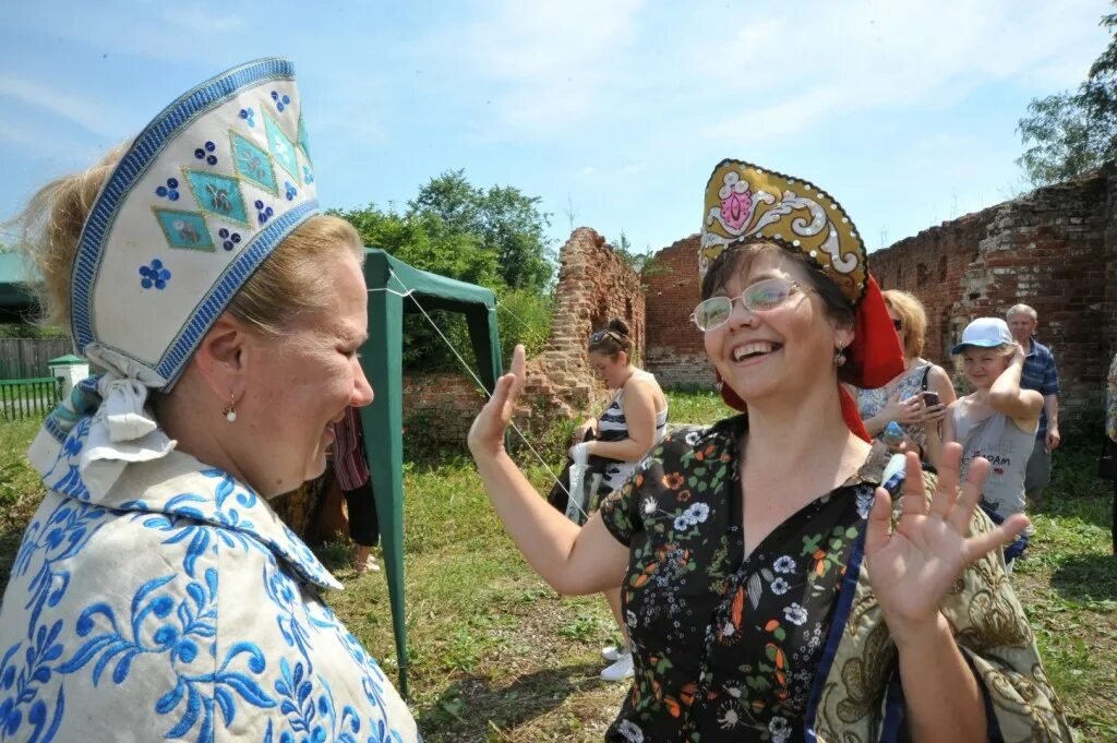 Некрасовское Ярославская область. Ярославская область праздник. Шепот улиц Некрасовское Ярославской. Гулянье некрасовцев.