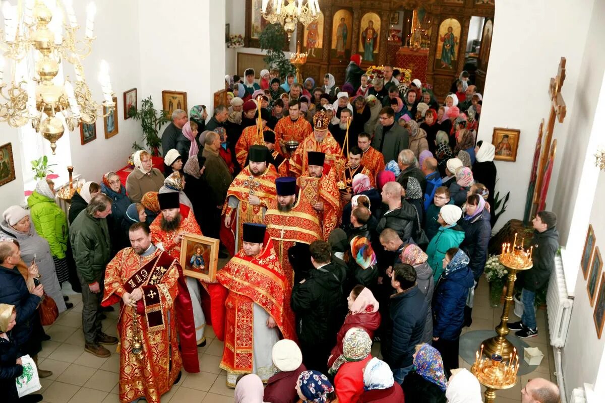 храм дмитрия солунского в хорошево интерьер. сайт храма дмитрия. храм святого благоверного великого князя димитрия донского, москва. поселок восточный храм дмитрия солунског. храм димитрия донского в северном бутово.