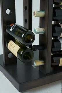 Стол под бутылки