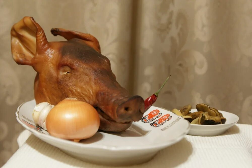 Свиная голова во сне к чему снится. К чему снится свиная голова. Свиная голова во сне к чему снится. Свиная голова во сне к чему снится. Куриная голова в банке.