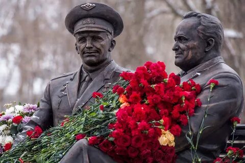 Жив ли королев